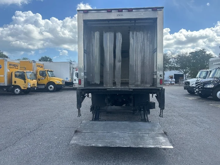 2019 Freightliner M2 106 - image 9