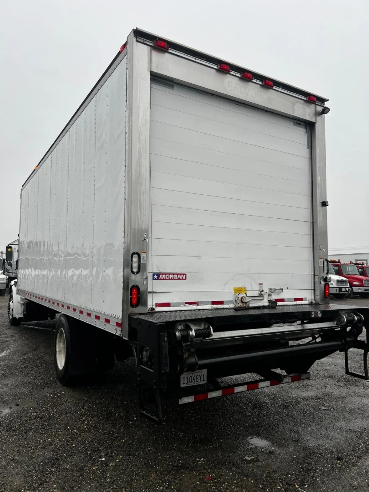 2016 Freightliner M2 106 - image 6