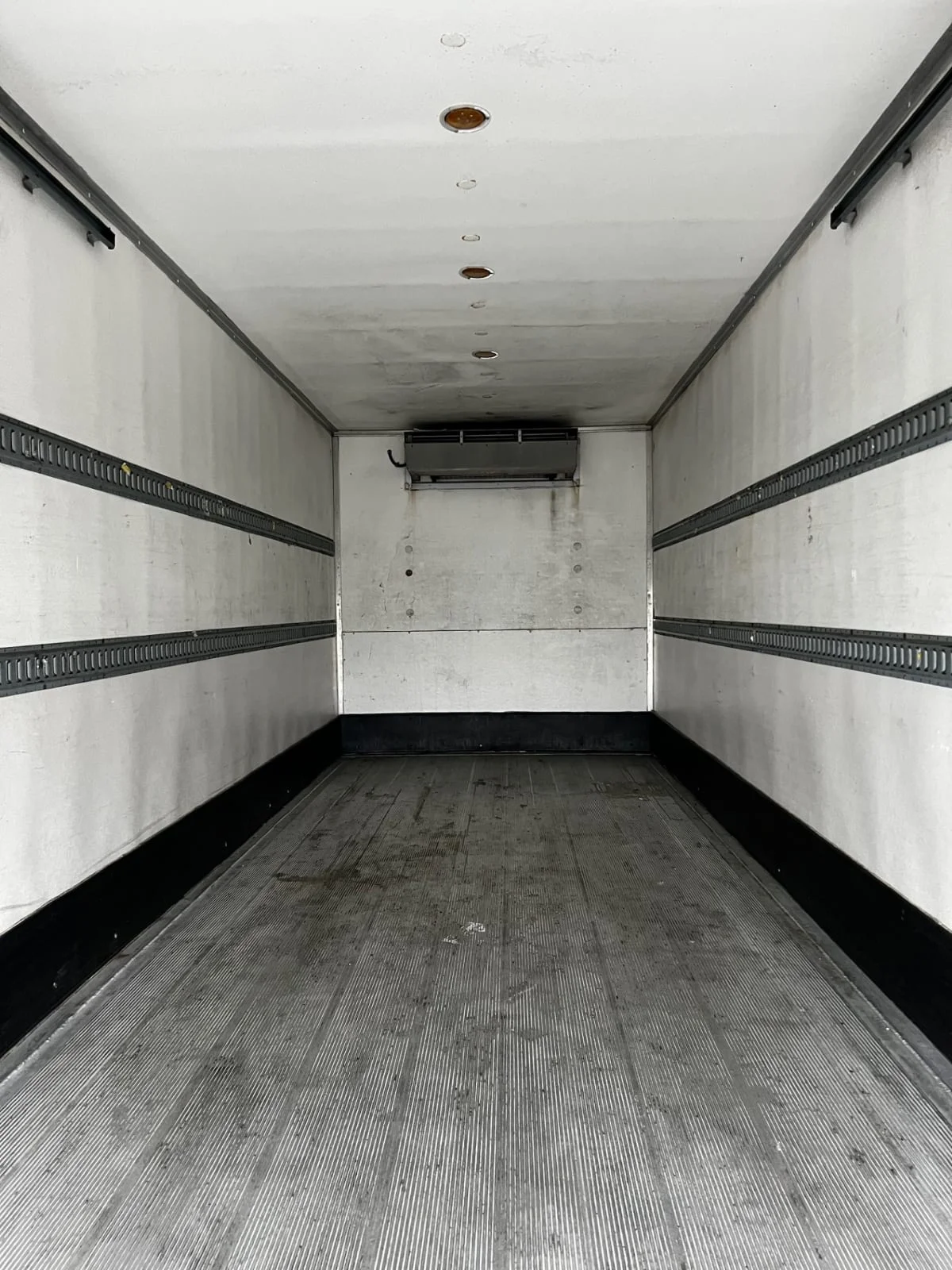 2016 Freightliner M2 106 - image 9