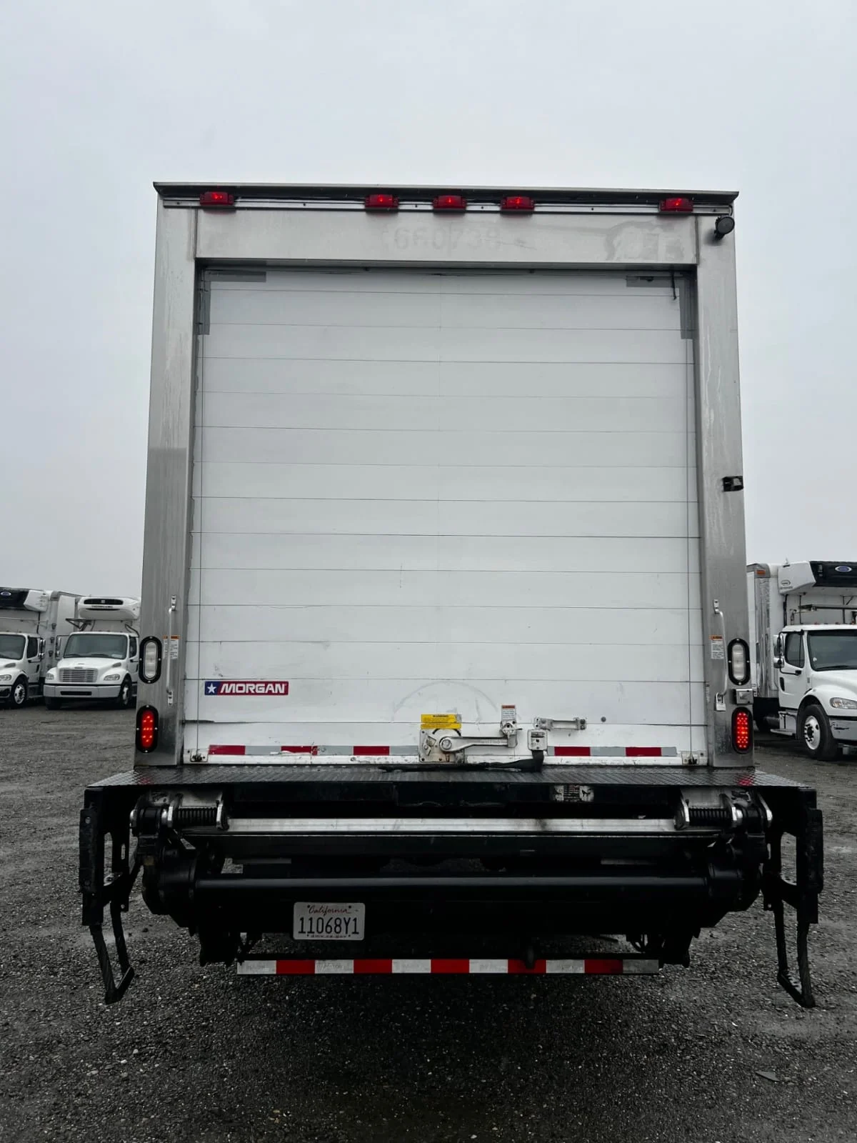 2016 Freightliner M2 106 - image 5