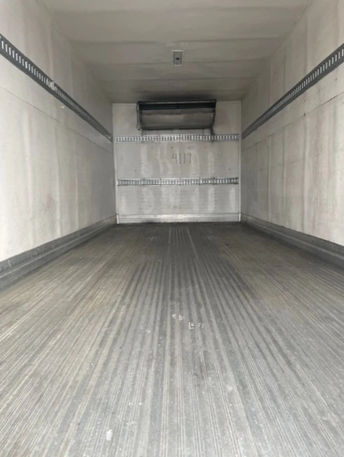 2020 Isuzu NQR in Farmingdale, NY — photo 9