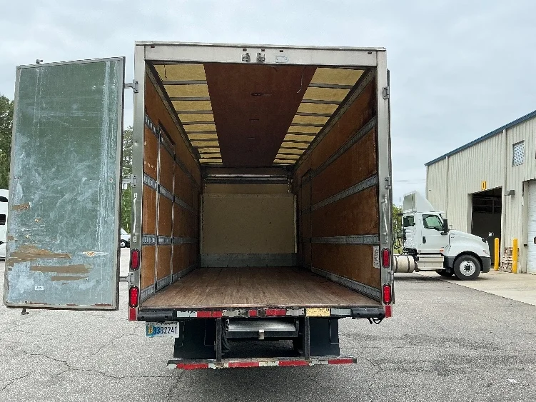 2020 Isuzu NRR in Greensboro, NC — photo 9