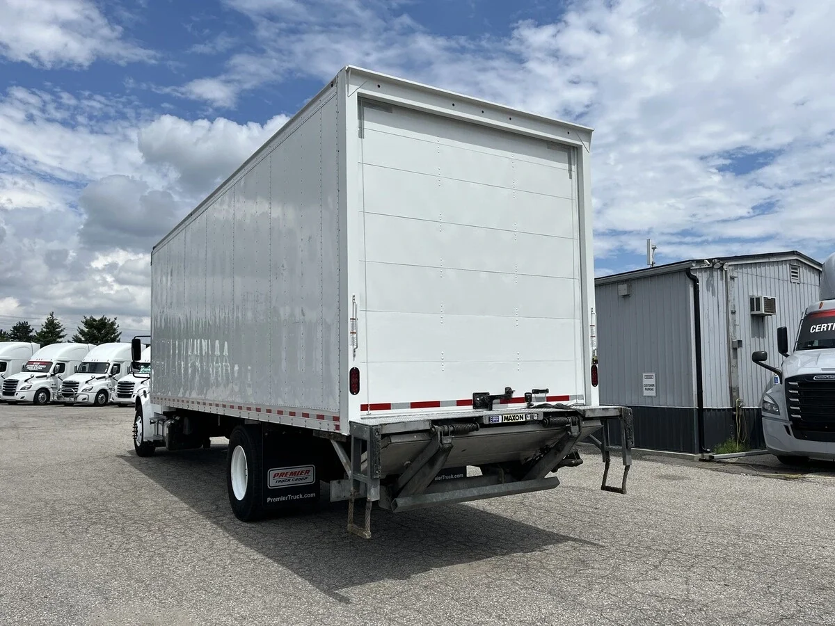 2023 Freightliner M2 106 — photo 14