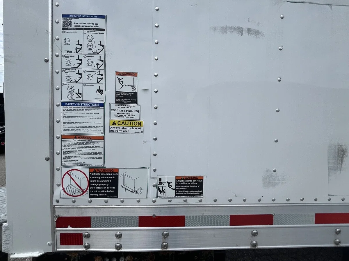 2023 Freightliner M2 106 — photo 10
