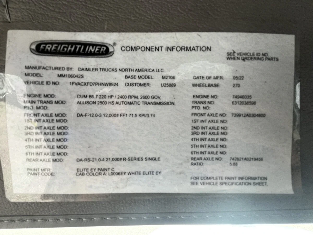 2023 Freightliner M2 106 — photo 33