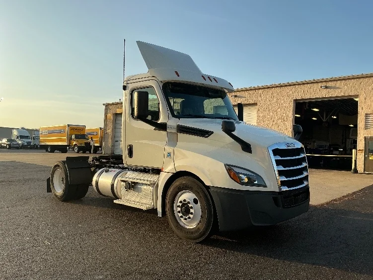 2019 Freightliner Cascadia in Olive Branch, MS