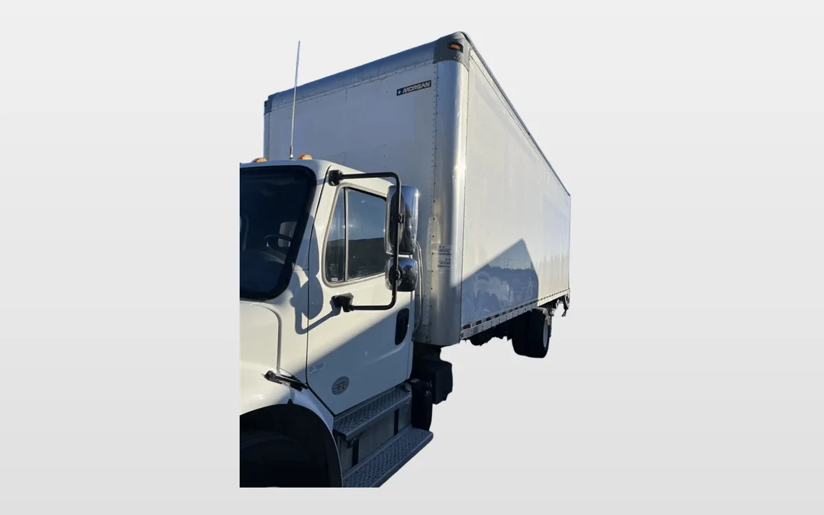 2019 Freightliner M2 106 - image 1
