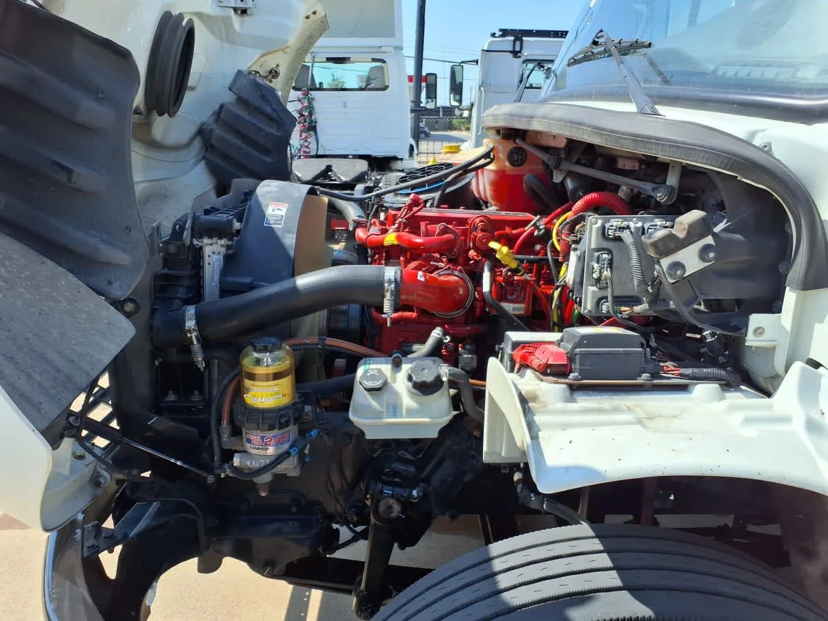 2020 Freightliner M2 106 in Dallas, TX — photo 9