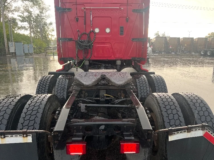 2019 International LT in Sturtevant, WI — photo 6