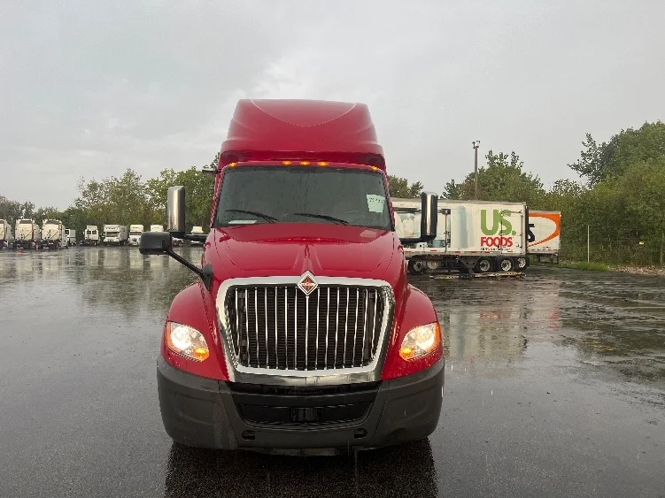 2019 International LT in Sturtevant, WI — photo 2