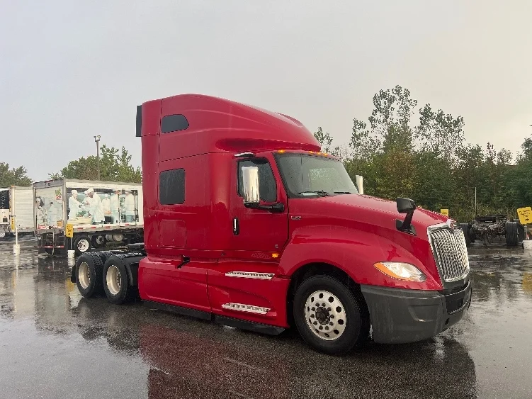 2019 International LT in Sturtevant, WI