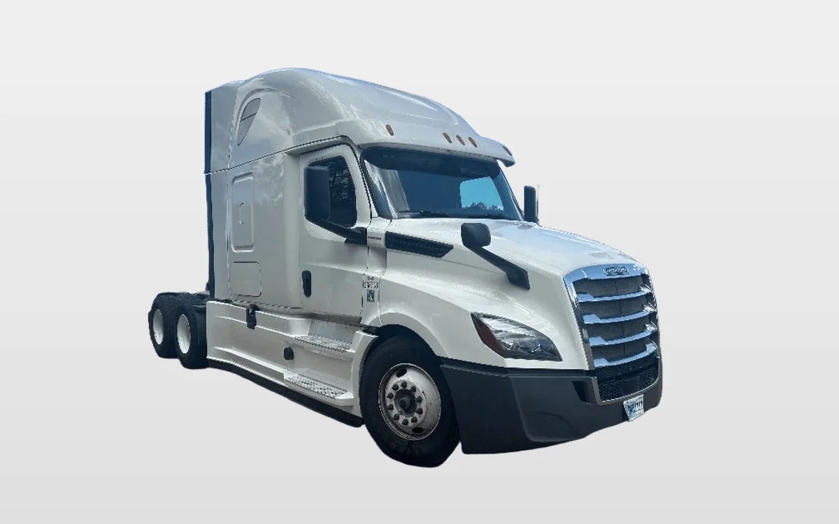 2020 Freightliner Cascadia - image 1