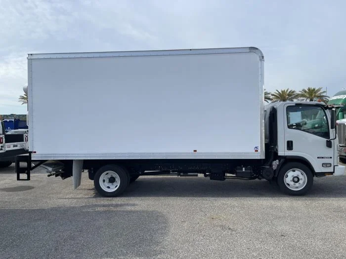 2025 Isuzu NRR in Orlando, FL — photo 7