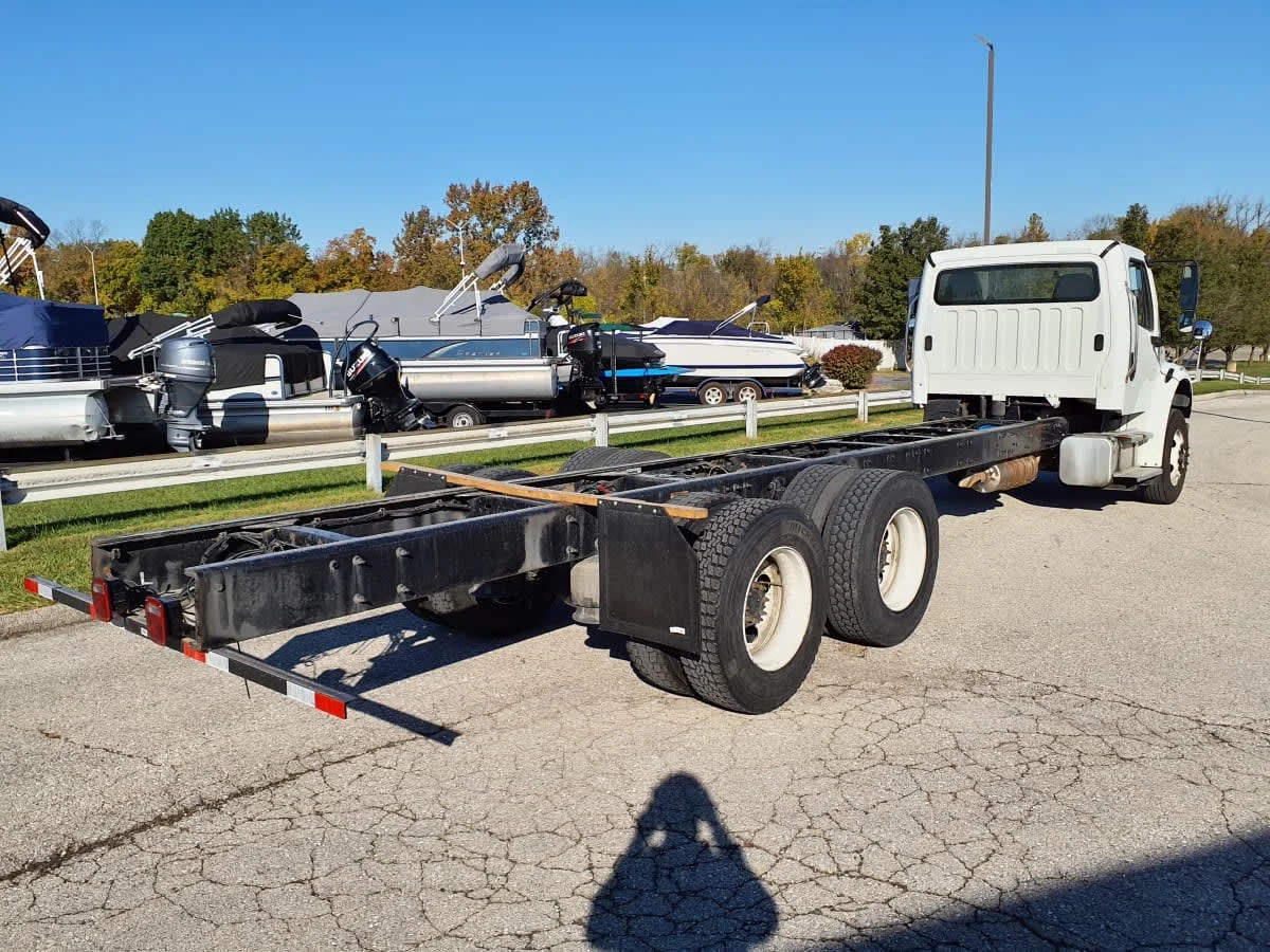 2021 Freightliner M2 106 - image 4