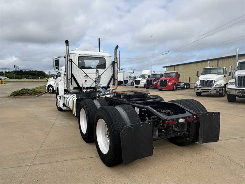 2021 Mack Pinnacle - image 3