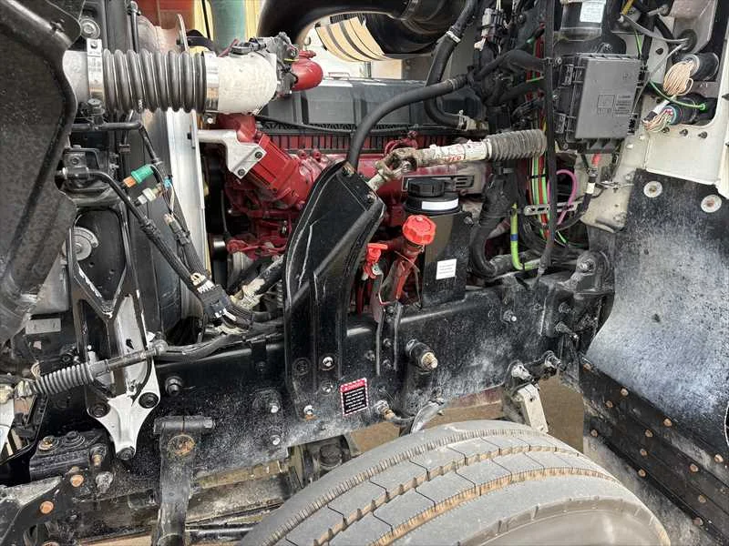 2021 Mack Pinnacle - image 9