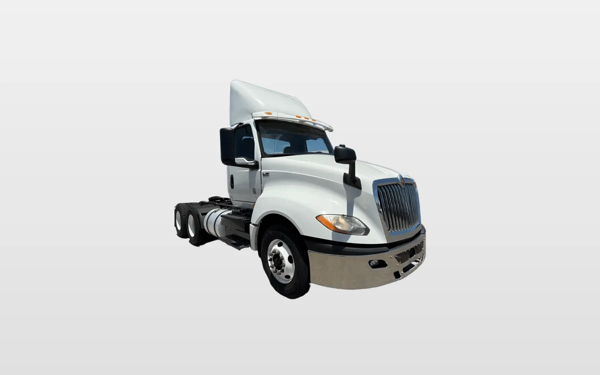 2019 International - image 1