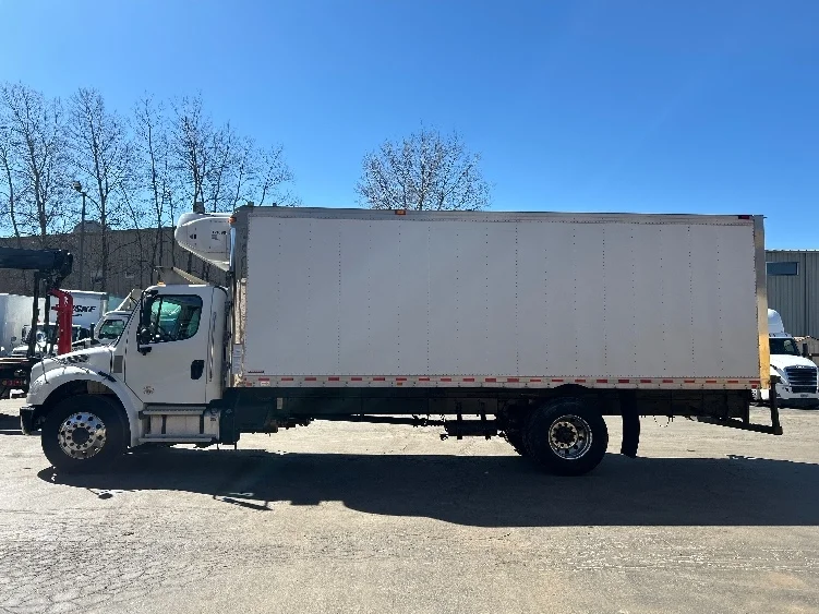 2021 Freightliner M2 106 - image 4