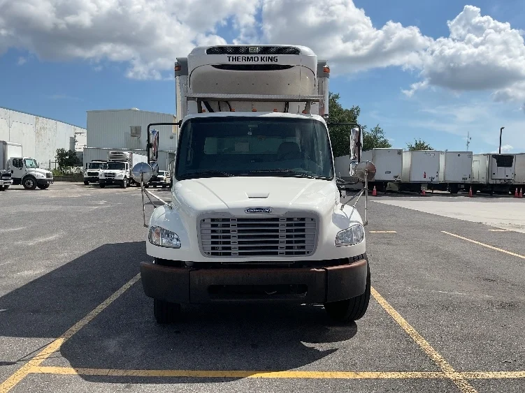 2022 Freightliner eM2 in Hammond, LA — photo 2