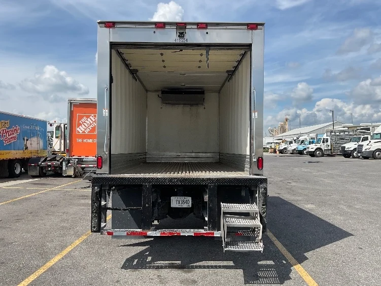 2022 Freightliner eM2 in Hammond, LA — photo 9