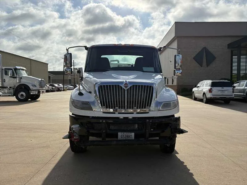 2021 International MV in Jackson, MS — photo 10