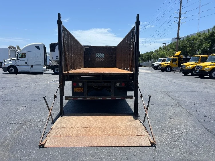 2019 Freightliner eM2 in Torrance, CA — photo 8