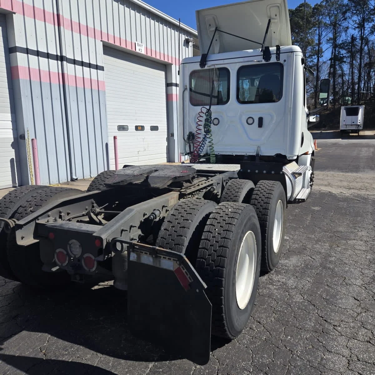 2020 Freightliner Cascadia in Doraville, GA — photo 4