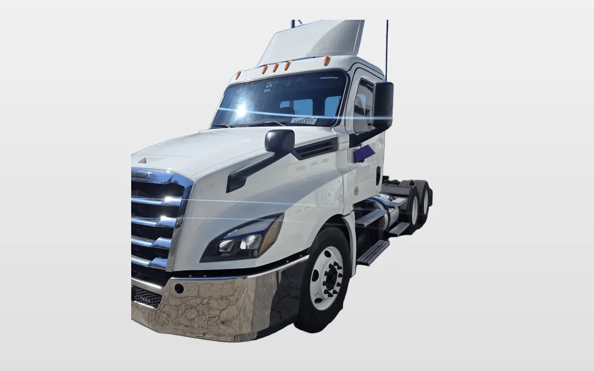 2020 Freightliner - image 1