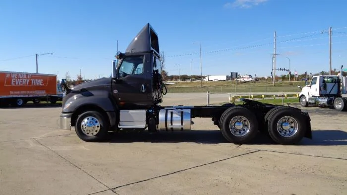 2026 International LT - image 9