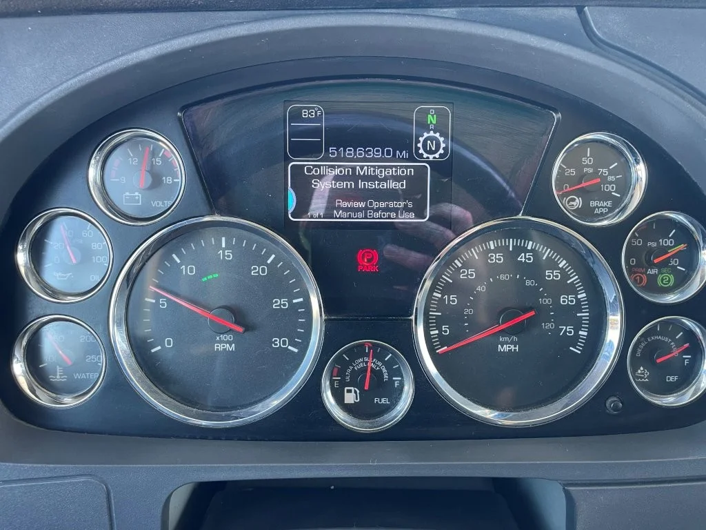 2022 Kenworth T880 - image 11