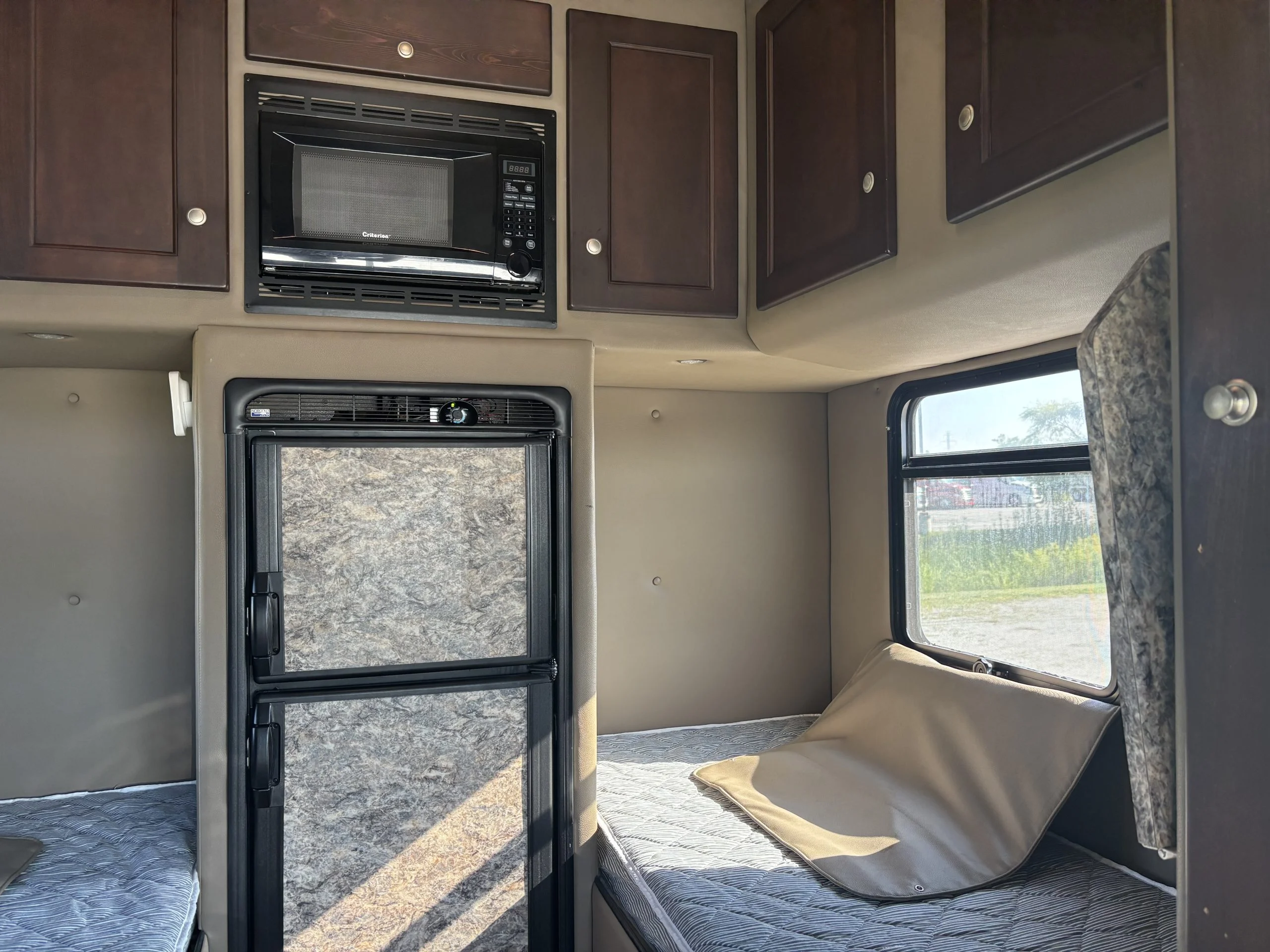2016 Freightliner in Fort Wayne, IN — photo 5