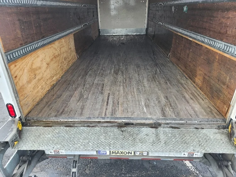 2023 Freightliner M2 106 - image 10