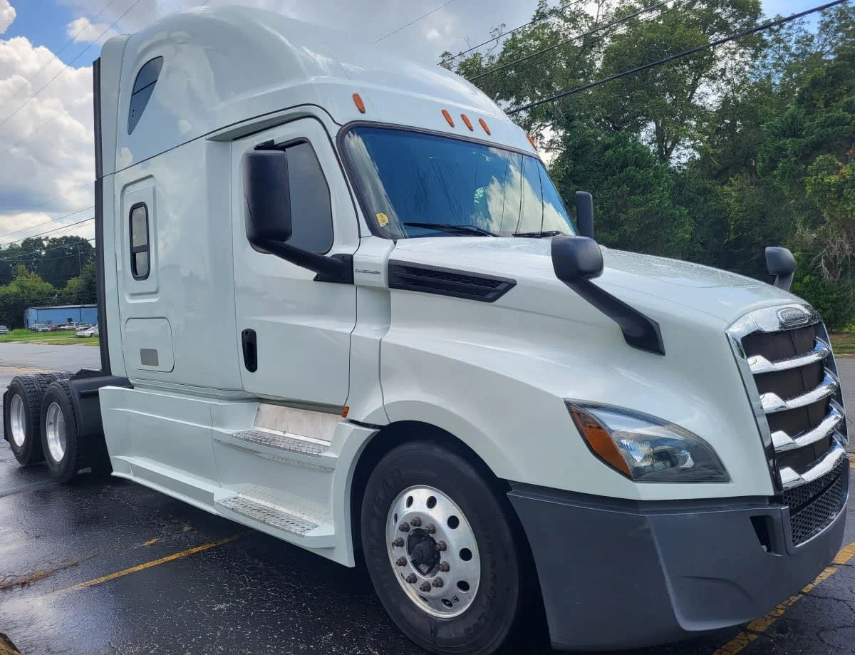 2020 Freightliner Cascadia