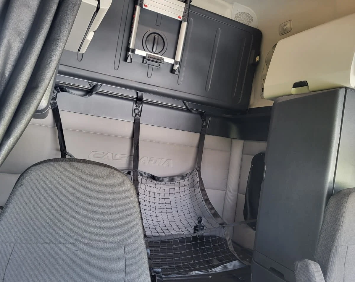 2020 Freightliner Cascadia in Atlanta, GA — photo 12