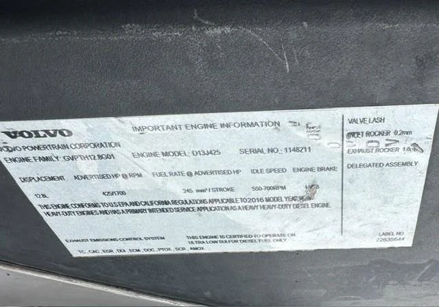 2017 Volvo VNL 300 — photo 14