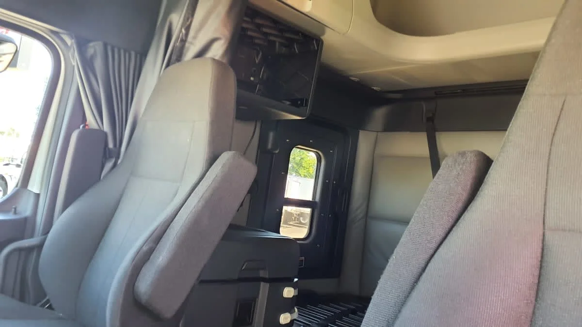 2022 Freightliner Cascadia in Bolingbrook, IL — photo 8