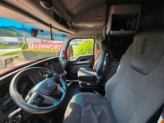 2023 Kenworth T680 in Mableton, GA — photo 11