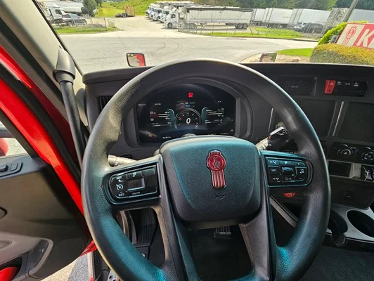 2023 Kenworth T680 in Mableton, GA — photo 12