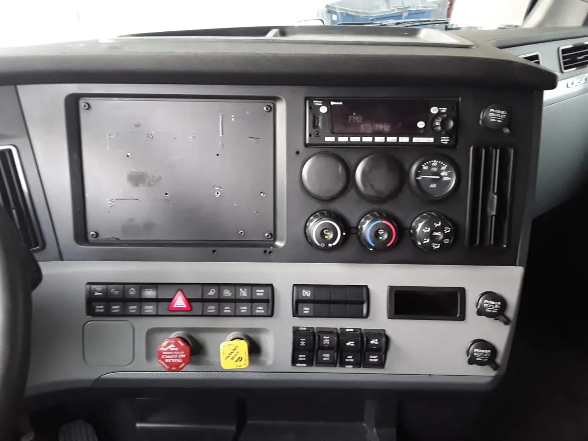 2022 Freightliner Cascadia in Hilliard, OH — photo 10