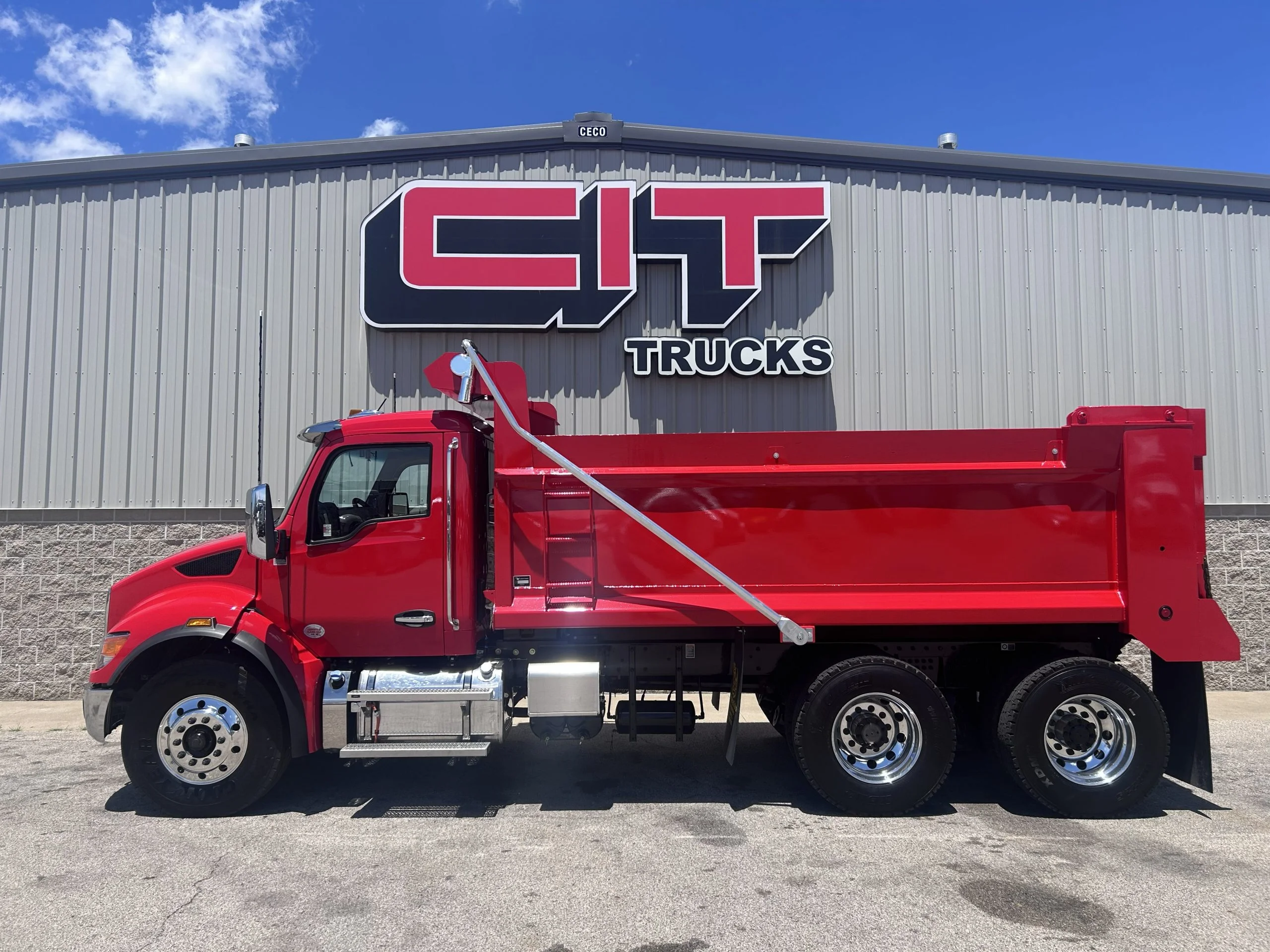 2027 Kenworth T480 in Morton, IL — photo 4
