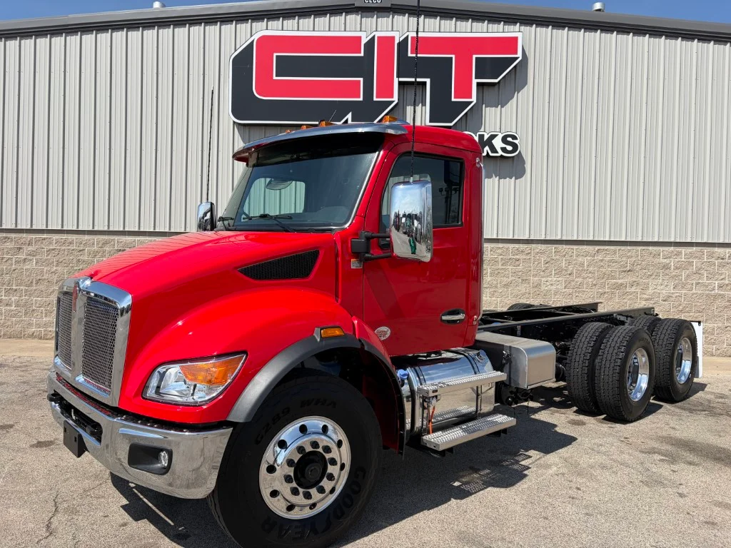 2027 Kenworth T480 in Morton, IL