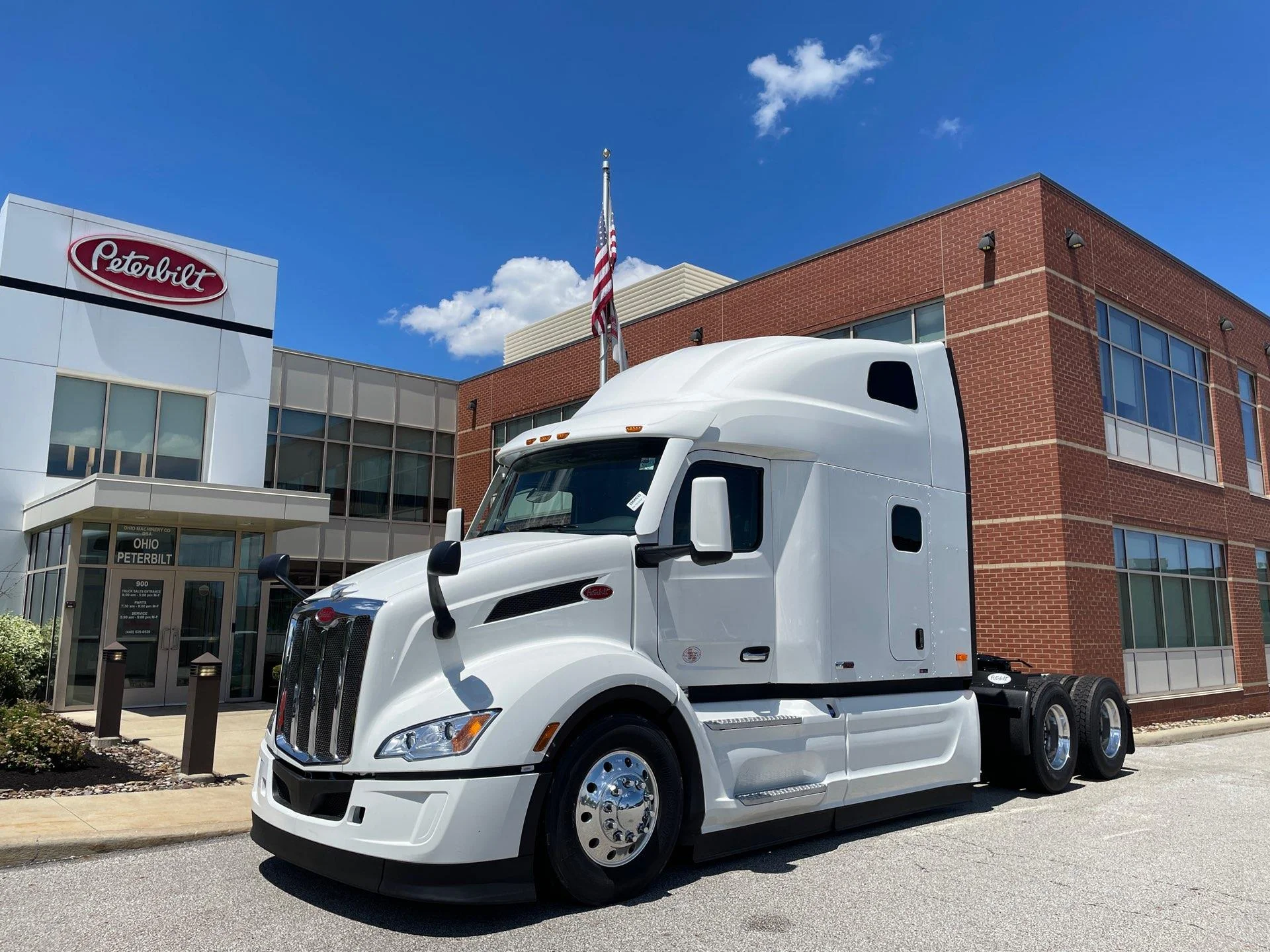 2027 Peterbilt 579