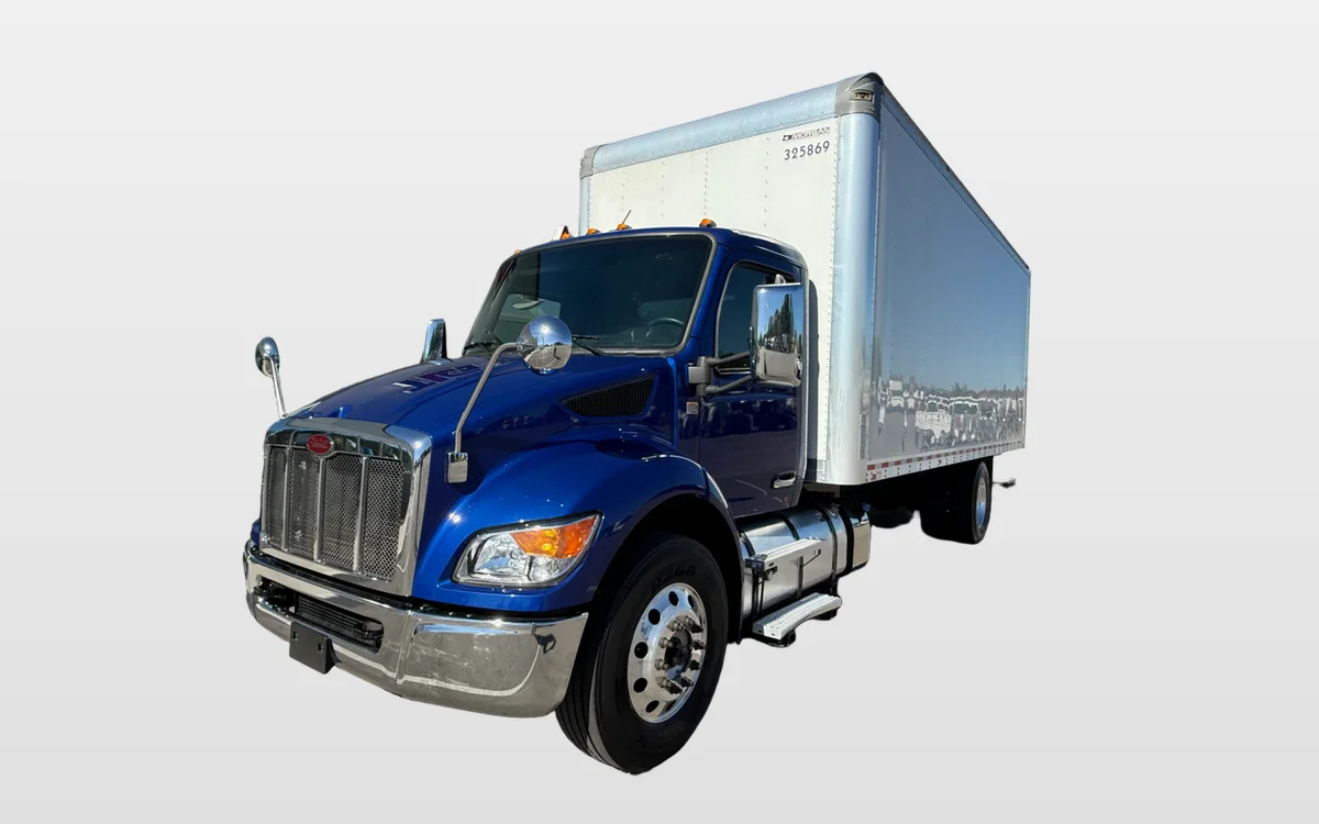 2023 PETERBILT 537 - image 1