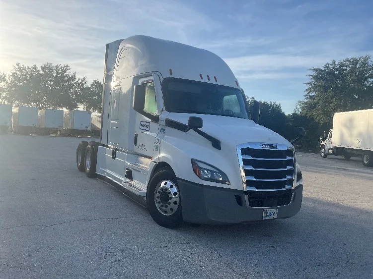 2022 Freightliner Cascadia