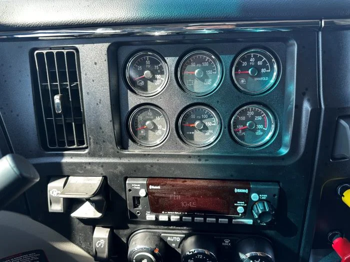 2026 Peterbilt 589 — photo 21