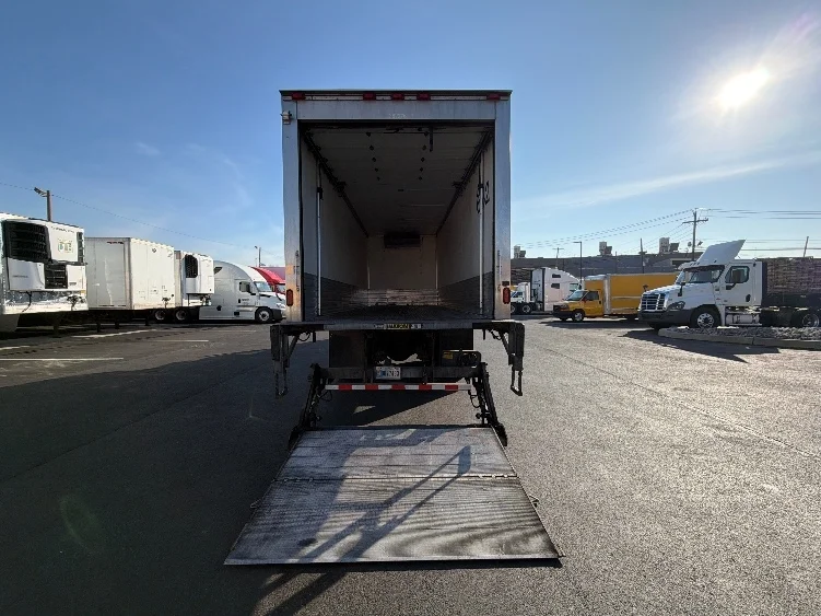 2021 Freightliner M2 106 - image 9