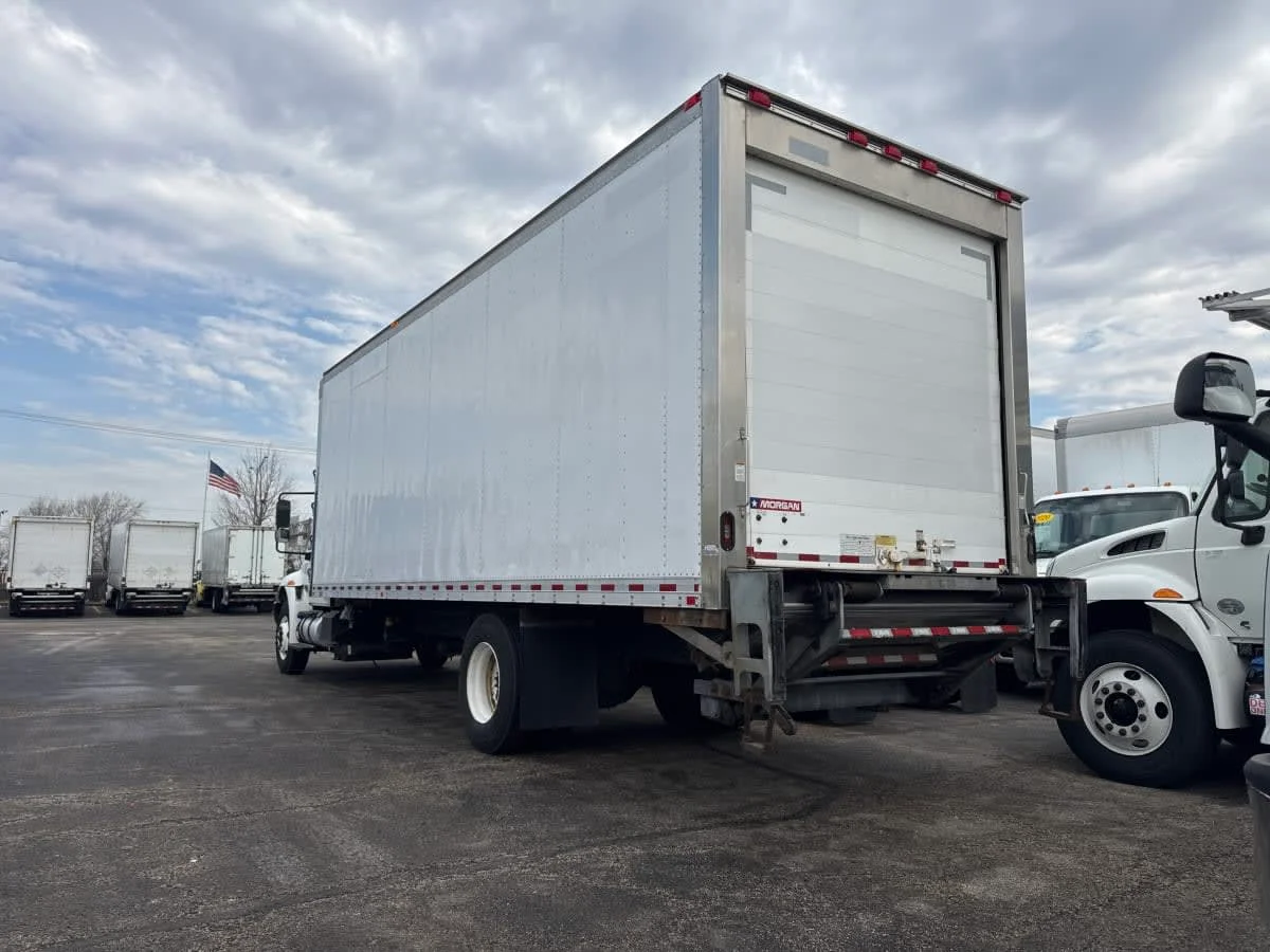 2019 International 4300 in Wayland, MI — photo 6