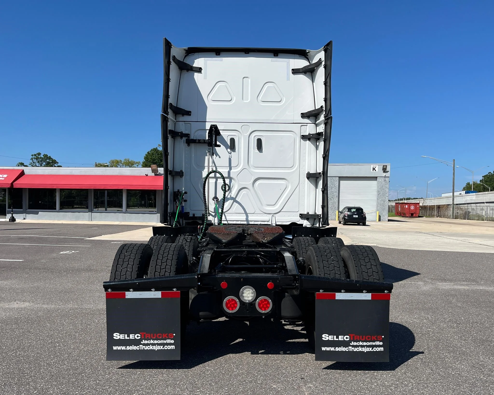 2024 Freightliner Cascadia in Jacksonville, FL — photo 5