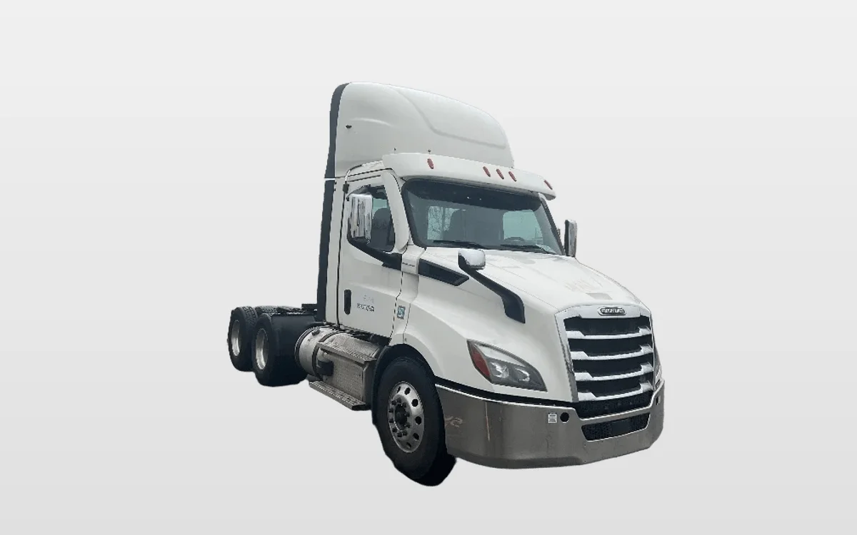 2021 Freightliner Cascadia - image 1