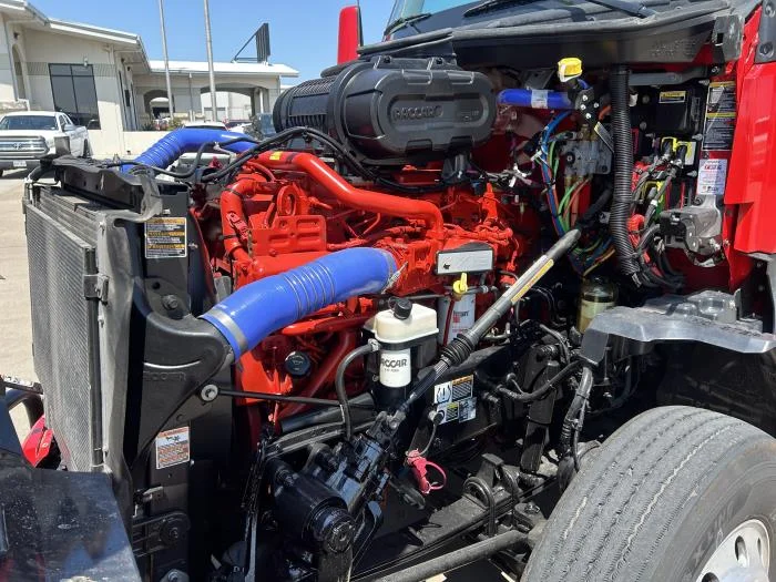 2024 Kenworth T680 - image 17